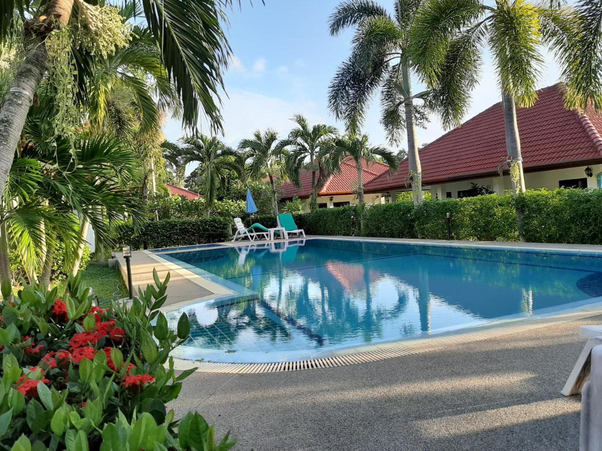 สไมล์ เฮาส์แอนพูล Hotel Rawai ภายนอก รูปภาพ