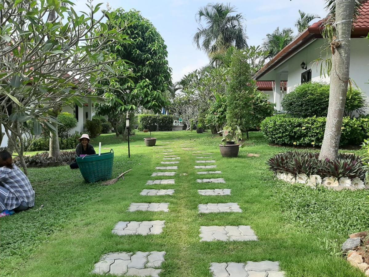 สไมล์ เฮาส์แอนพูล Hotel Rawai ภายนอก รูปภาพ